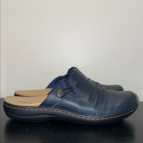 Women's Laurieann Bay Slip-On Ruched Slide Flats. Size 8.5 WIDE.  Blue. Leather. - Picture 1 of 10